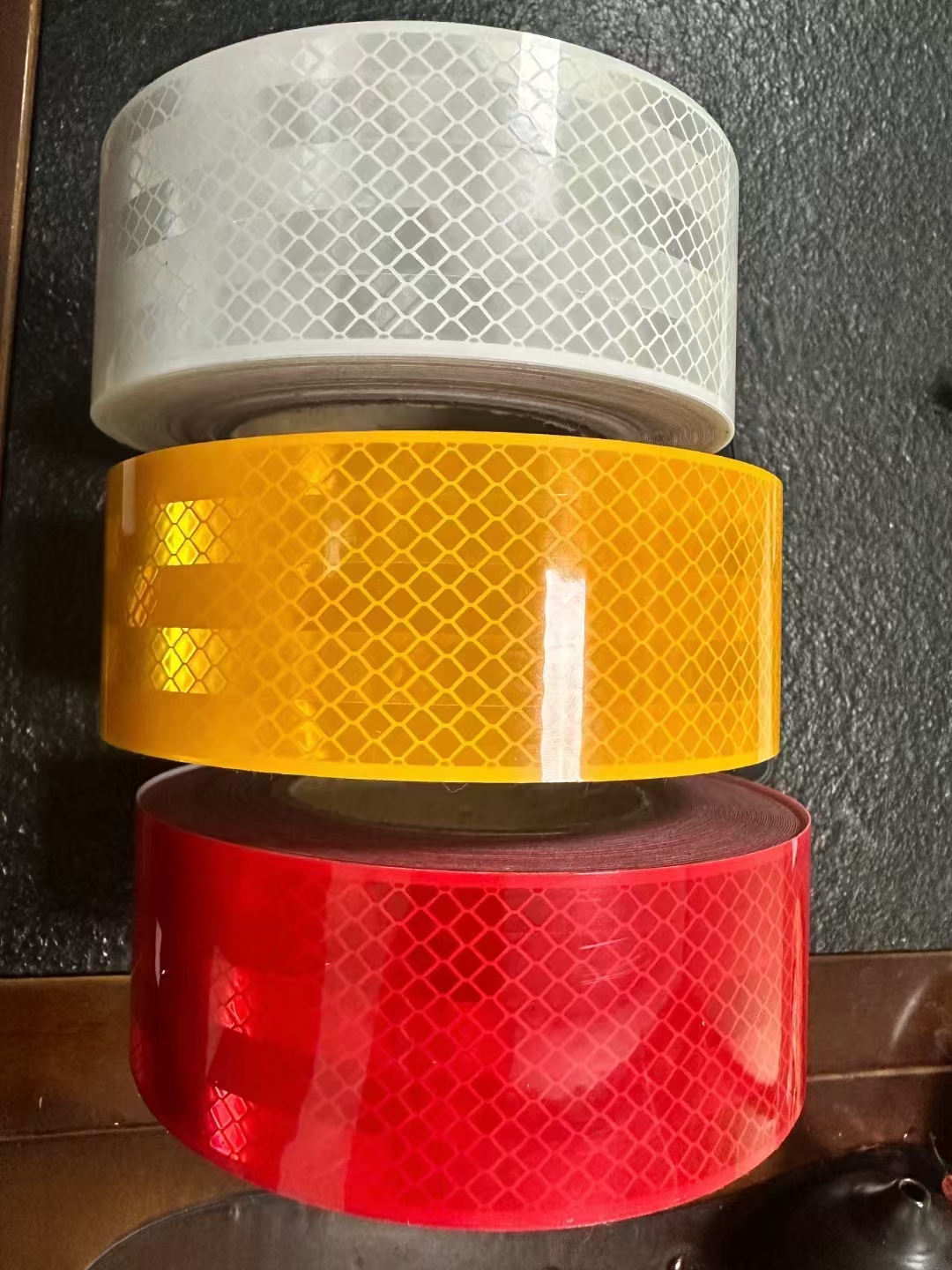 WRS 4100 EGP Grade Seamless High Intensity Reflective Vinyl