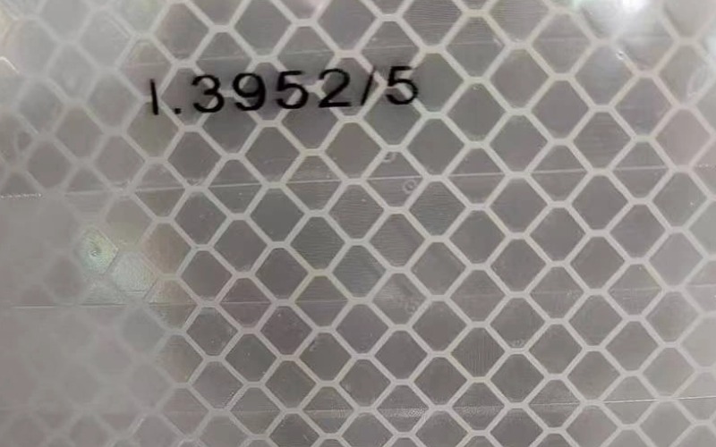 Wholesale of Reflective Vehicle Stickers for the Argentine Market: Material, Durability Guide